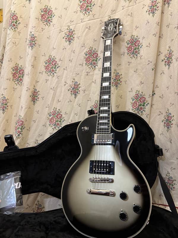 Epiphone Adam Jones Signature '79 Les Paul Custom