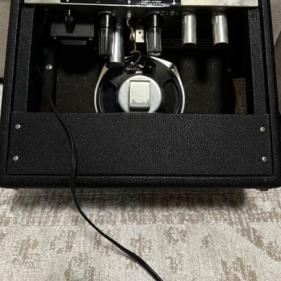 Fender Vibro Champ Amp 1966 - Black Panel image 8