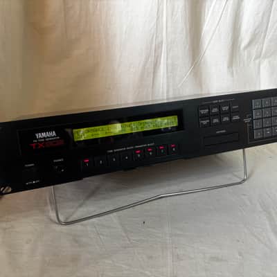 YAMAHA TX802 FM TONE GENERATOR SYNTHESIZER 2U RACK New internal battery