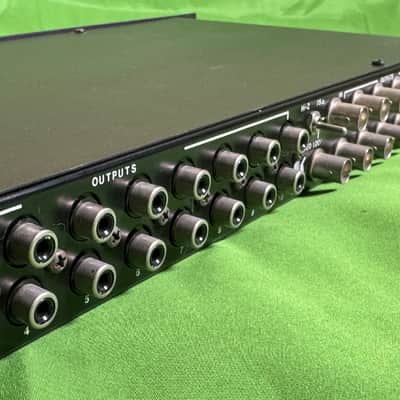 Kramer VM-10AR Video Audio Distribution Amplifier image 5
