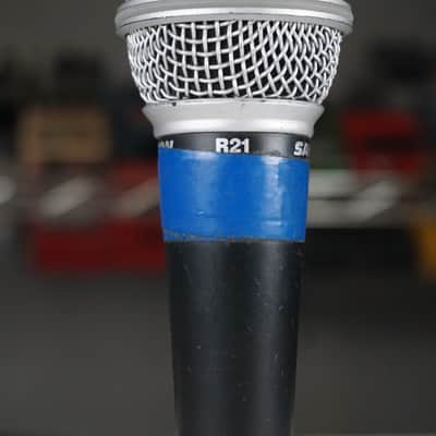 Samson R21 Cardioid Dynamic Vocal/Presentation Microphone | Reverb