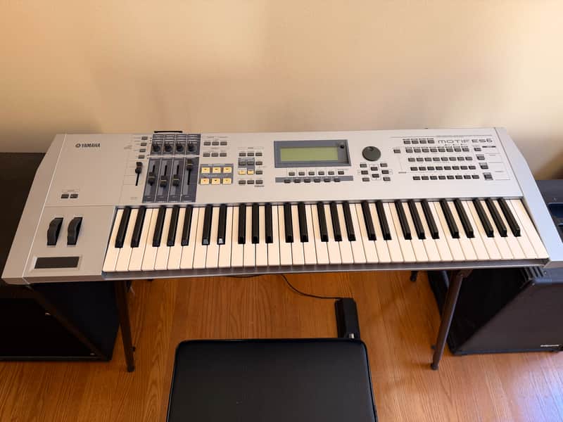 Yamaha Motif ES 6 Production Synthesizer