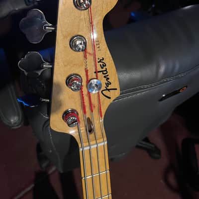 Fender Deluxe Loaded Active Jazz Bass 4 string 1998 - 2015 image 4