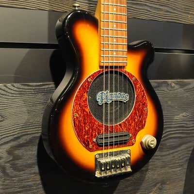 Pignose - Mini Electric Guitar with Built-In Amp SUNBURST image 3