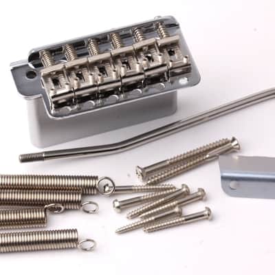 Pre-CBS 60's Tremolo Vintagecorrect, Pat. Pend.Saddles,  Made in UK image 1