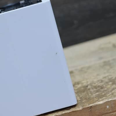 Yamaha HS5 Powered Studio Monitor 2-Way Bi-Amp 5" Studio Monitor White w/Box image 9