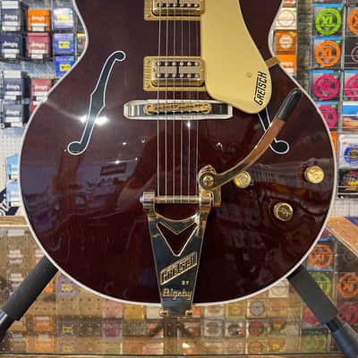 Gretsch G6122TG Players Edition Country Gentleman Hollow Body with Bigsby  - Walnut Stain image 2