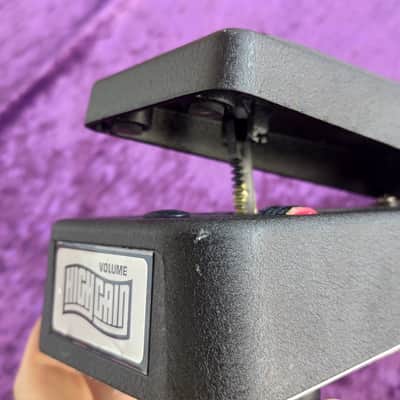 DUNLOP High Gain GCB-80 Volume pedal * passive, needs no extra power supply * Quiet, sensitive operation and heavy-duty construction! image 5