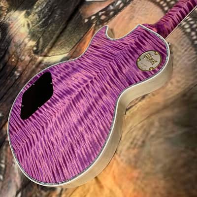 DRAGON 🐉🐲! 2025 Gibson Custom Shop Les Paul Dragon Purple Denim Blue Trans Violet Pink Flame Top TV White Ebony Classic White CustomBuckers M2M Made To Measure Ultima Modern Supreme Burst Abalone Master Artisan Collector’s Limited Edition Figured image 3