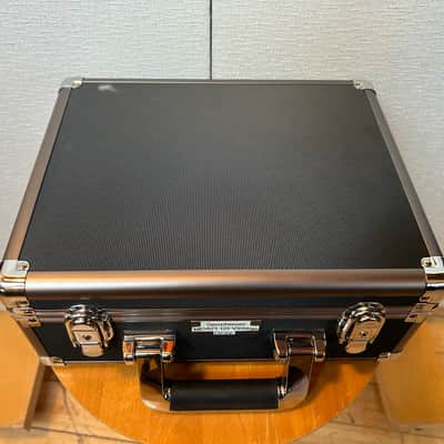 Sennheiser MD421 Vintage White - PAIR - 1960s - With Hand Made hard Case image 7