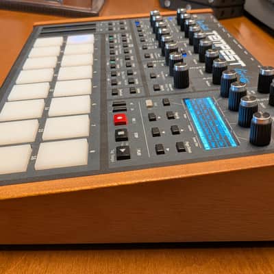 Dave Smith Instruments Tempest 6-Voice Drum Machine 2011 - 2018 - Black with Wood Sides + Decksaver image 2