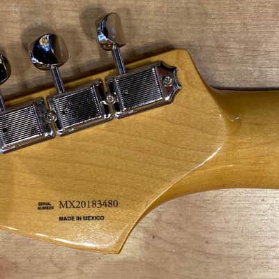 Fender Vintera '60s Stratocaster Electric Guitar 2021 3-Color Sunburst image 8