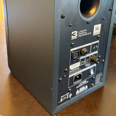 JBL LSR305 (1st Gen) 5" 2-Way Active Studio Monitor (Single) image 6