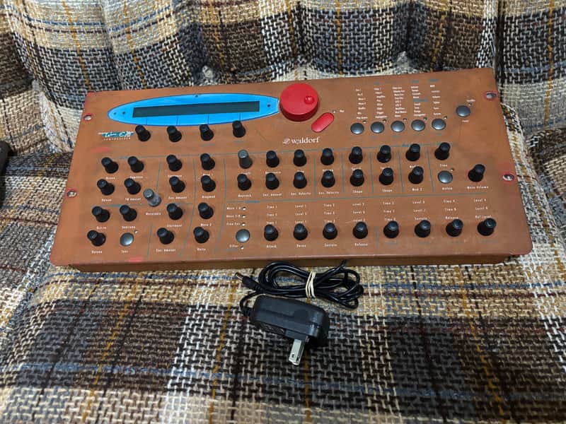 Waldorf Microwave XT 10-Voice Synthesizer image 1