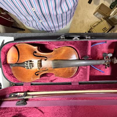 Antique Jacobus Stainer-Style Full-Size Violin – 1635 Label, Bow & Case Antique Jacobus Stainer-Style Full-Size Violin – 1635 Label, Bow & Case Unknown  - warm amber-brown finish, attractive figured maple back and sides image 9