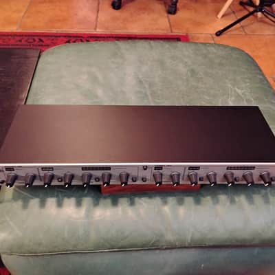 dbx 266xs Dual-Channel Compressor / Gate 2010s - Silver image 4