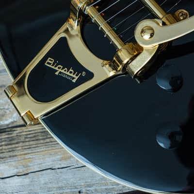 2022 Gretsch Streamliner G2627TG 3-Pickup - Black & Gold w/Cs image 8