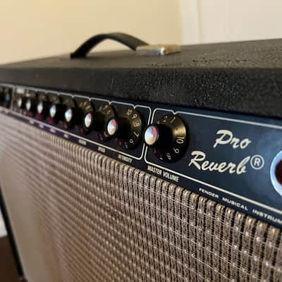 Fender Pro Reverb 2-Channel 40-Watt 2x12" Guitar Combo 1965 - 1967 - Black Panel image 3