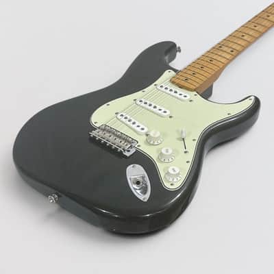 Fender Limited Edition Vintera II Road Worn '60s Stratocaster Electric Guitar - Black image 10