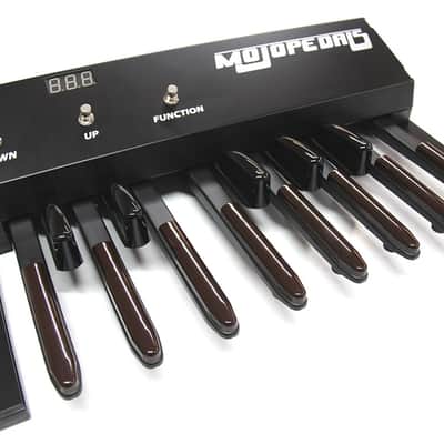 Crumar MojoPedals 13 Note MIDI Pedalboard