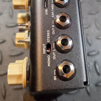 Strymon Flint Reverb and Tremolo V2 Black with White Knobs image 4
