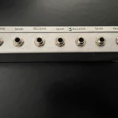 Loop Master 4 way loop, tuner and bypass switch 2010 - Brushed aluminum image 4