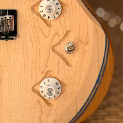 Gravity Arabella 2026 - Nitro Flamed maple layered image 5