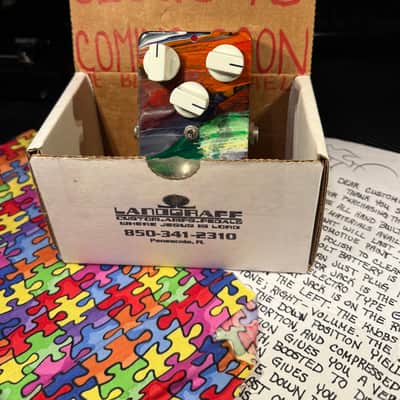 Landgraff Dynamic Overdrive Pedal 1999 - 2015 Signed by Roselyn Landgraff, hand painted Swirl image 17