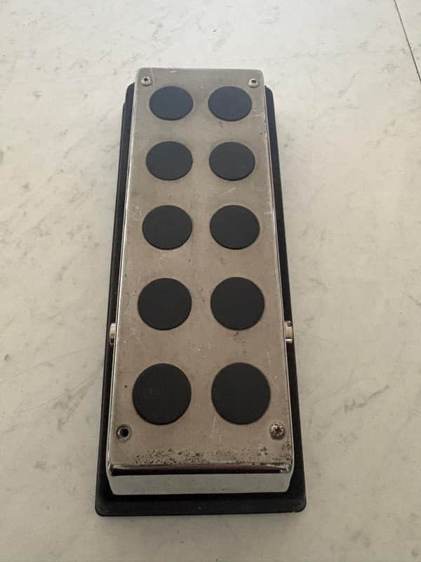 Ibanez wau wau image 1