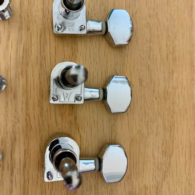 Tuning Heads (3) For Electric Guitars, In-Line Style, Right Handed (Chrome) image 6