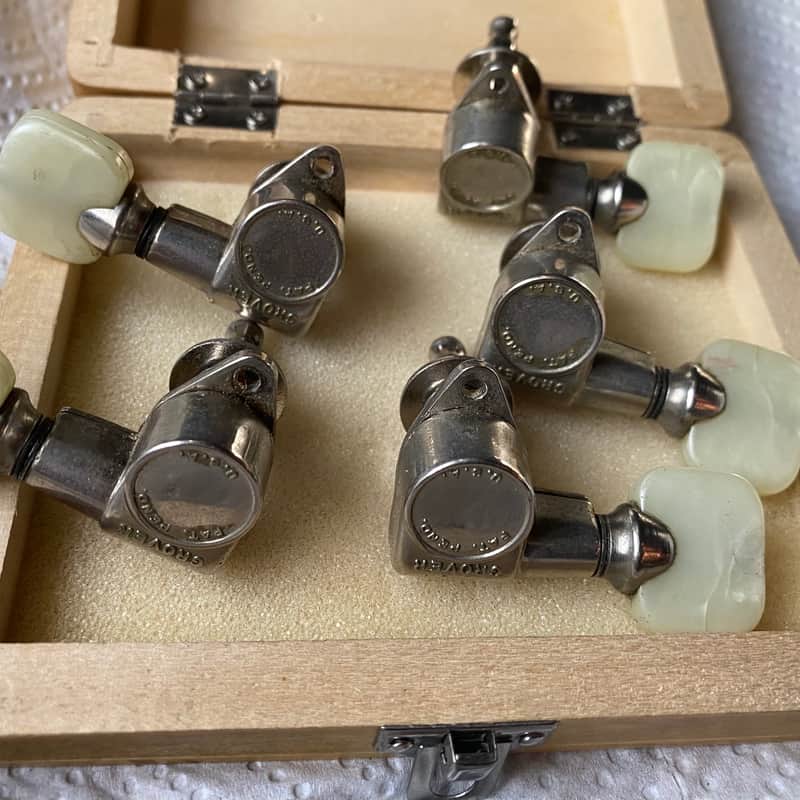 Grover Futura Vintage Patent Pending