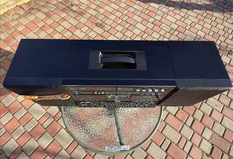 Sharp HK-9000Z Rare Vintage Hi-Fi Boombox Cassette Deck