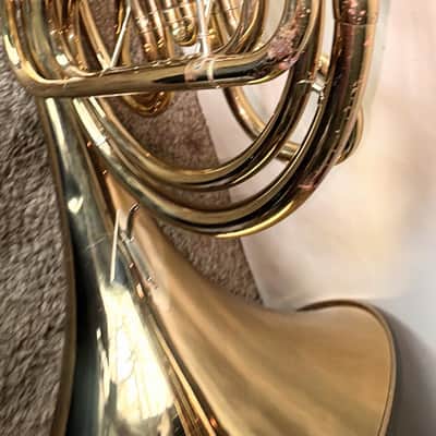 CONN 14D Single French Horn "F" W/ Original Conn Hardcase PLAYER image 9