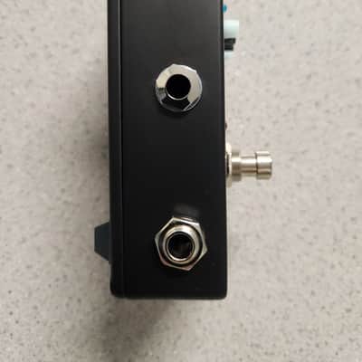 MXR MX100 Rockman X100 Analog Tone Processor 2025 - Present - Black / Blue image 3