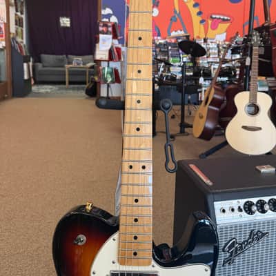 Fender Classic Series '72 Telecaster Thinline 2000 - 2018 - 3-Color Sunburst image 6