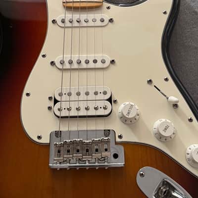 Fender American Stratocaster HSS – 2008 – 3-Color Sunburst – Made in USA – OHSC image 3