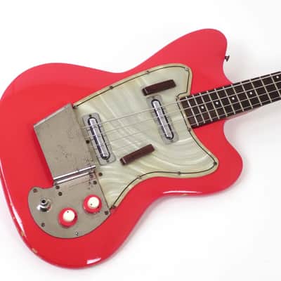 1968 Danelectro Coral Deluxe Bass - Brilliant Red - Rare 34" Scale Bass - Lipstick Pickups -Original Case image 2