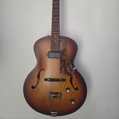 Godin 5th Avenue Kingpin 2010s - Cognac Burst image 1