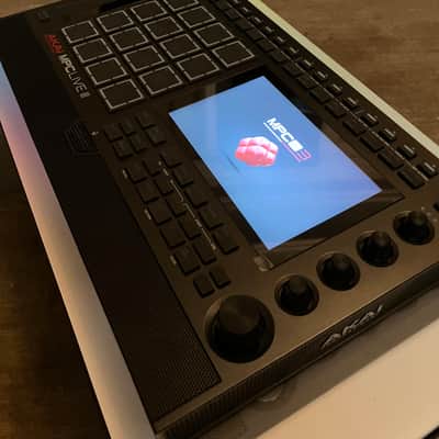Akai MPC Live III Standalone Sampler / Sequencer 2025 - Present - Black image 2