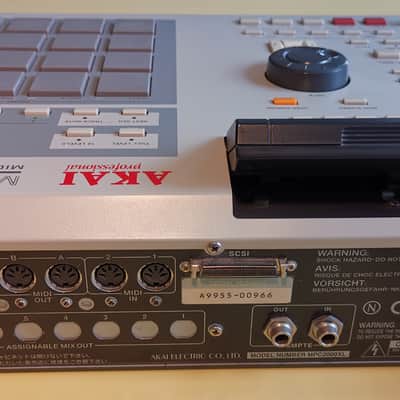 Akai MPC2000XL – 32 MB RAM – CF Drive Excellent Condition – Classic MPC Groove image 11