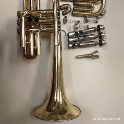 Elkhart Conn Director brass cornet image 2