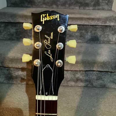 Gibson Les Paul Studio 2011/12 - Radiant Red 8lbs + Gibson bag + candy image 5