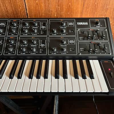 YAMAHA CS-15 CS 15 vintage analog synthesizer w/ case image 4