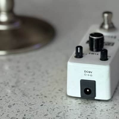 ISET White Custom Delay Pedal - Analog Echo, Tested Working - Mini Size, No Box image 2