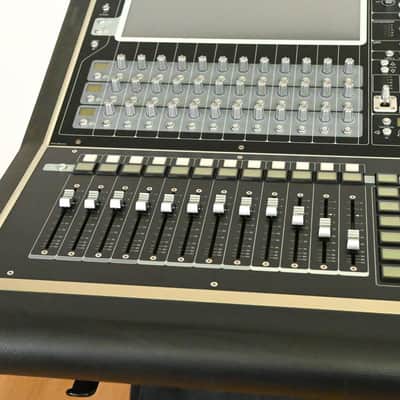 DiGiCo SD7 Digital Console w/Dual Engines, Waves, ST Optical & Road Case CG01044 *ASK FOR SHIPPING* image 10