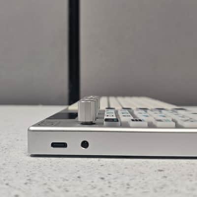 Oxi Instruments One MIDI / CV Sequencer Silver with Split & Pipe [Three Wave Music] image 5