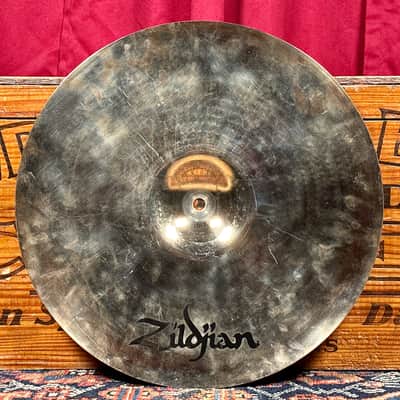 15" Zildjian A Custom Medium Crash Cymbal 1014g *Video* image 5