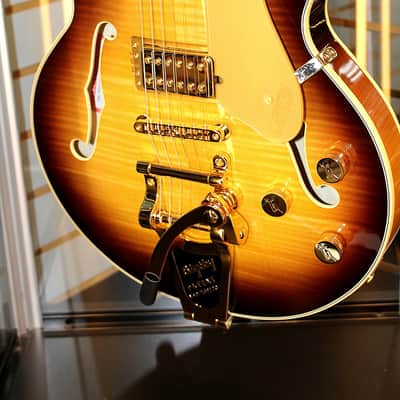 Gretsch Limited Edition Falcon Center Block Jr. - Caramel Dawn image 3