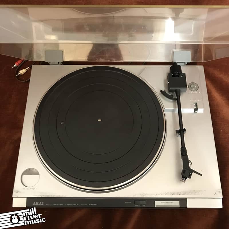 Akai AP-B1 Auto Return Turntable Used