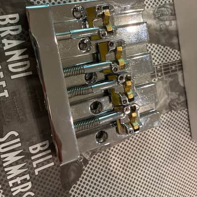 Hipshot kickass 4 bass bridge / - Chrome image 1
